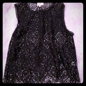 Black deletta top size small